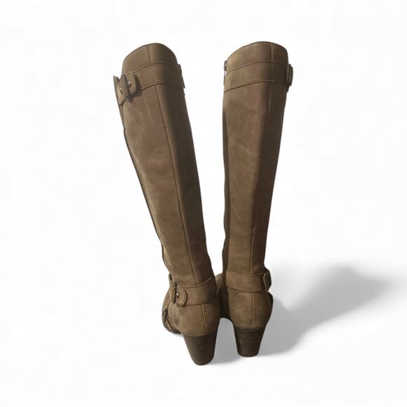 Born ~ Brown Nu Buck Knee High Stacked Heel Boots Size 7 Size Full Zip Buckle - Picture 5 of 8